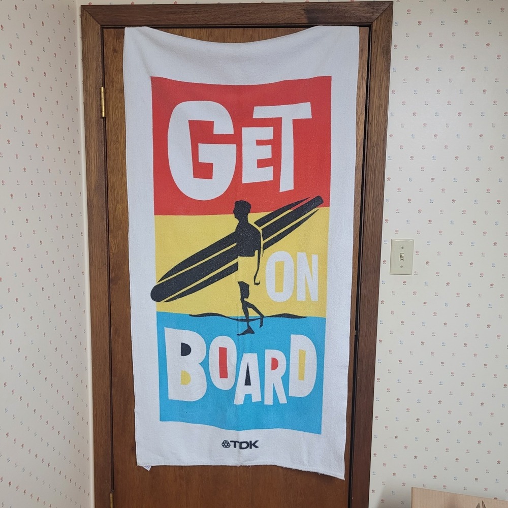 Vintage TDK Surfer Beach Towel Electronics sz 60×30 Made In USA Paradise Tag - Picture 1 of 4